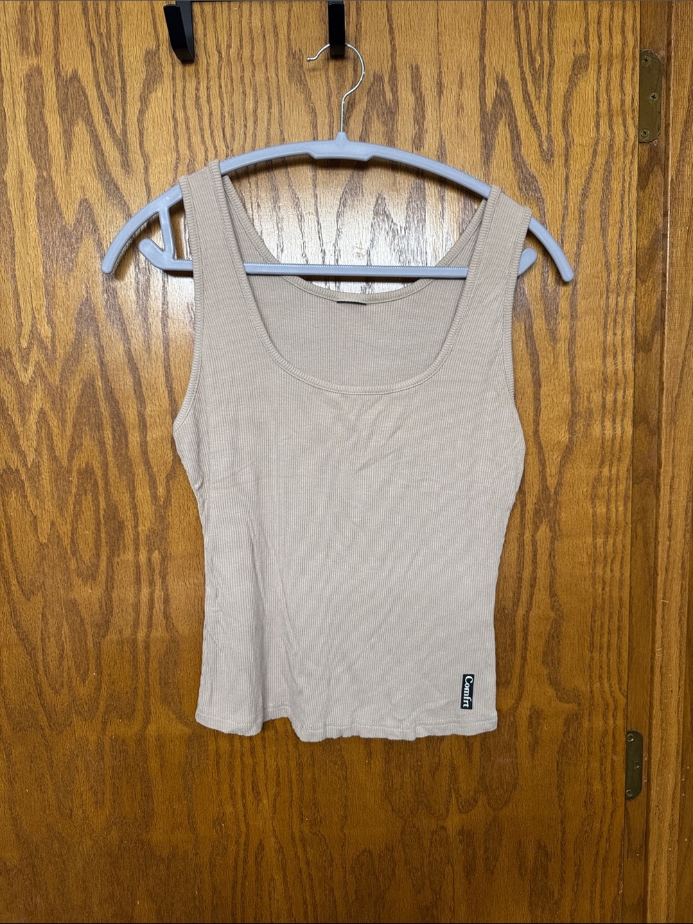 Comfrt Women's Ribbed Cropped tank in Beige